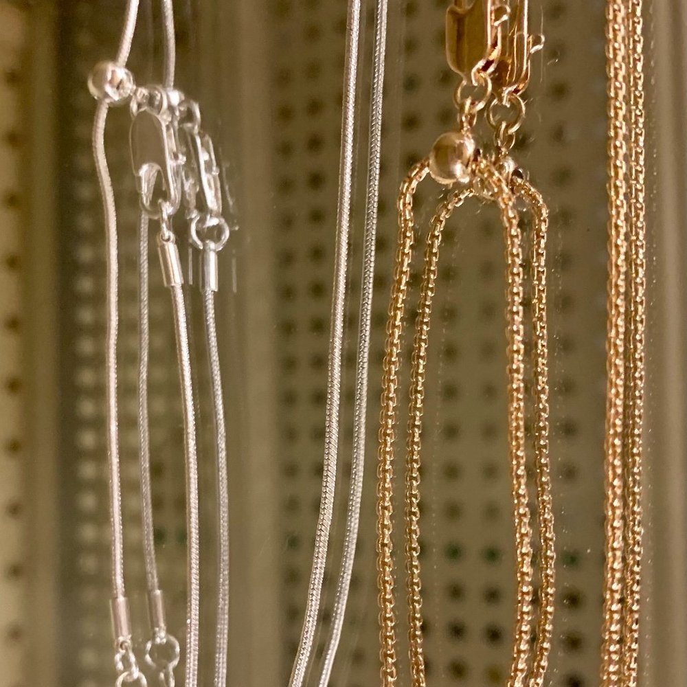 Ball adjustable chain necklace 22inches long gold